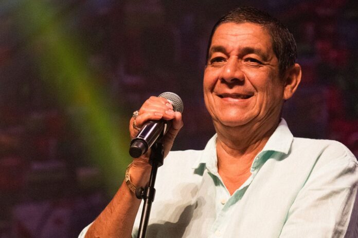 zeca-pagodinho-diverte-seguidores-com-look-inusitado-para-o-frio.-veja