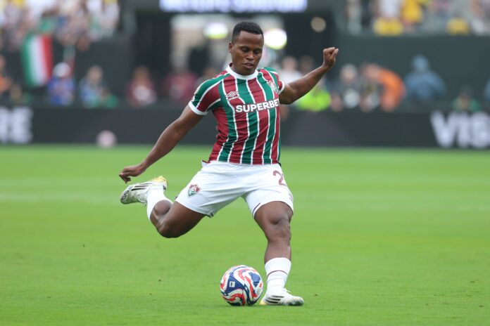 mundial:-arias-da-recado-para-rivais-europeus-apos-jogo-do-fluminense