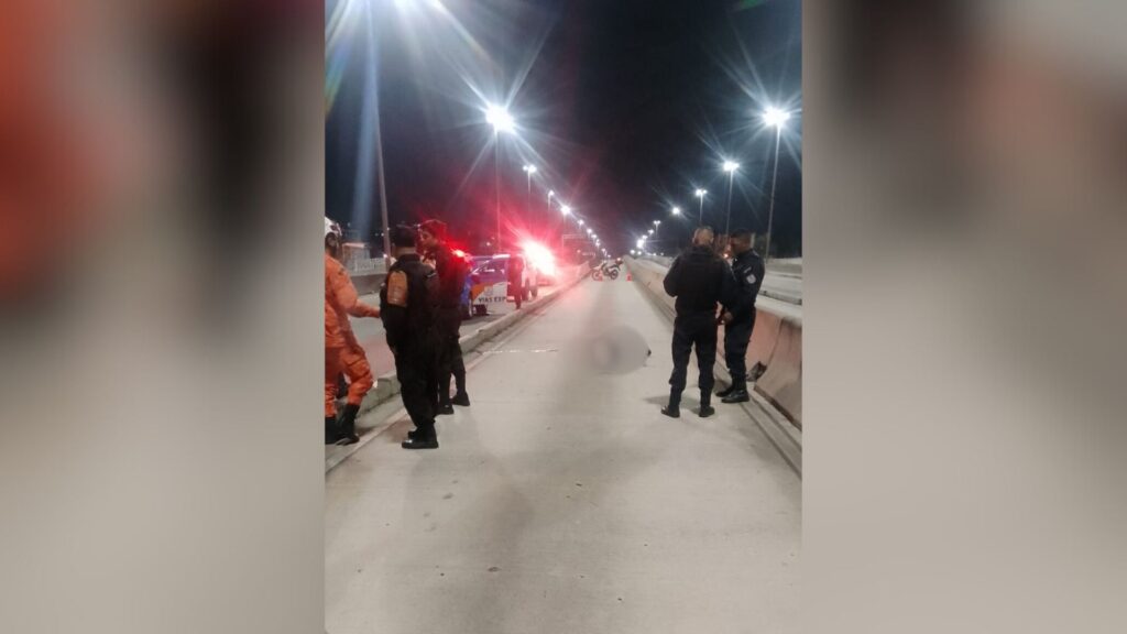 cabo-da-pm-e-morto-ao-reagir-a-assalto-na-avenida-brasil,-no-rio