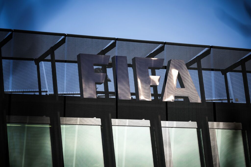 fifa-cita-titulos-inter-confederacoes-de-palmeiras-e-flu.-confira