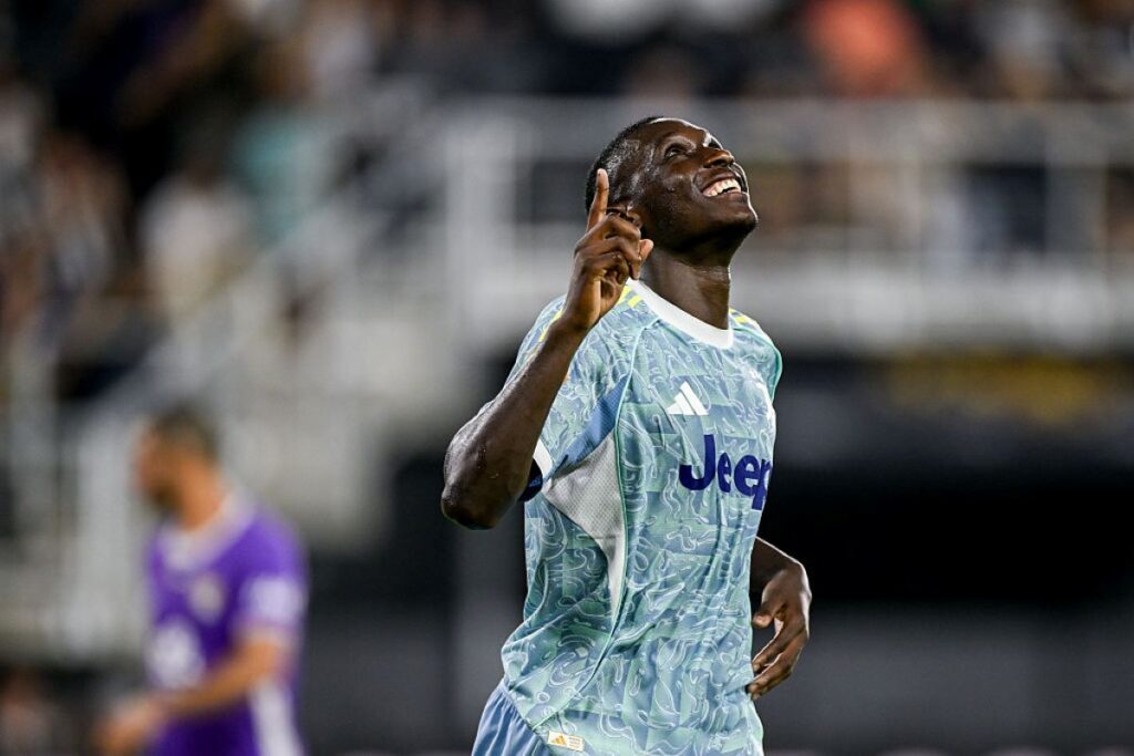 mundial:-salzburg-e-juventus-vencem-em-fechamento-da-primeira-rodada
