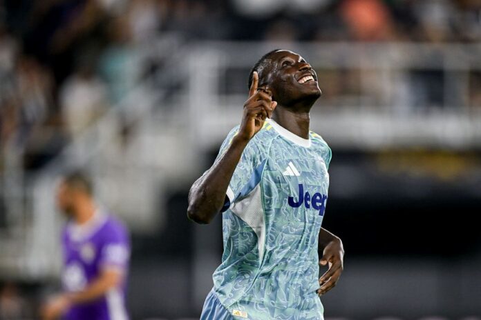 mundial:-salzburg-e-juventus-vencem-em-fechamento-da-primeira-rodada