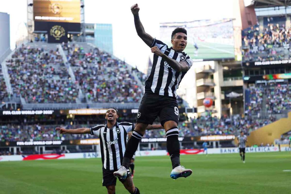 mundial:-duelo-entre-botafogo-e-psg-reune-atuais-campeoes-continentais