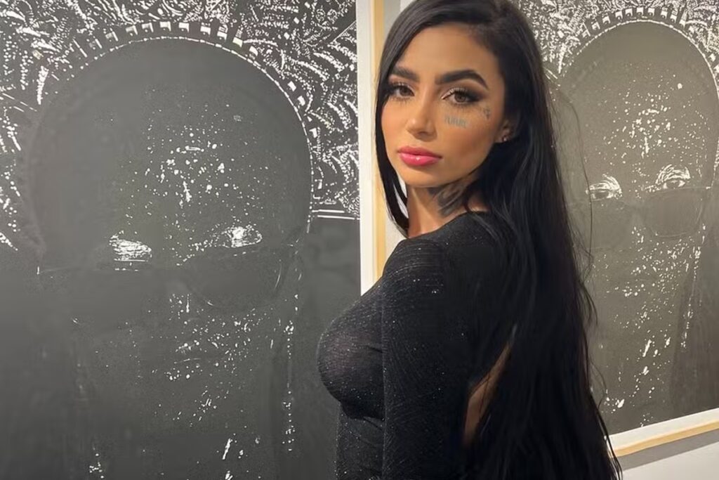 cantora-brasileira-morre-na-turquia-apos-passar-cirurgias-plasticas