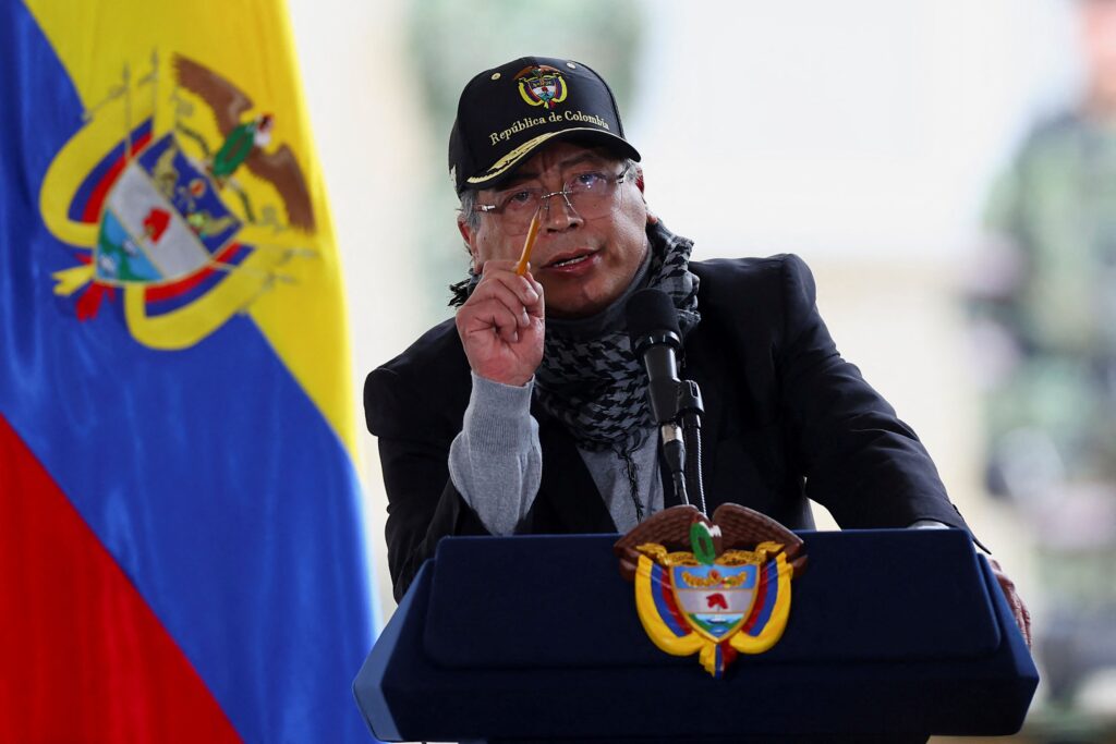 colombia-anuncia-adesao-ao-novo-banco-de-desenvolvimento-do-brics