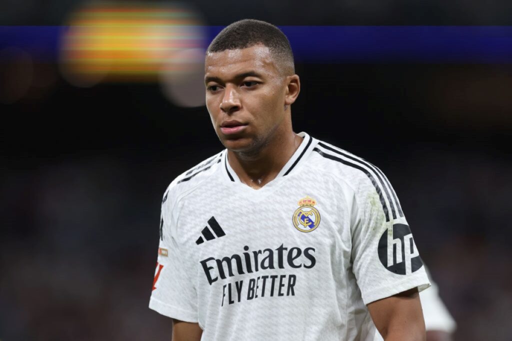 mbappe-recebe-alta-e-sera-reintegrado-ao-elenco-do-real-madrid