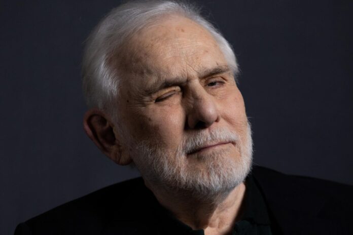 morre-francisco-cuoco,-aos-91-anos,-apos-complicacoes-de-saude
