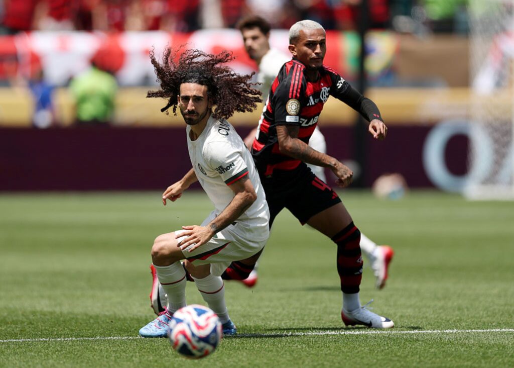 pedro-neto-abre-o-placar-para-o-chelsea-contra-o-flamengo.-acompanhe