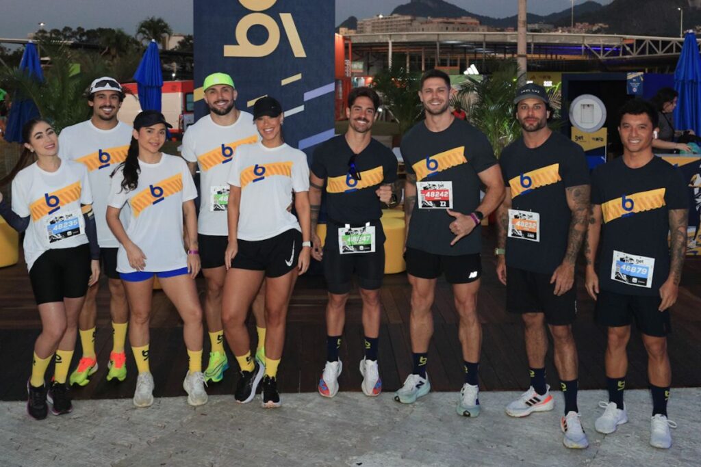ex-bbbs-invadem-a-orla-carioca-na-maratona-do-rio