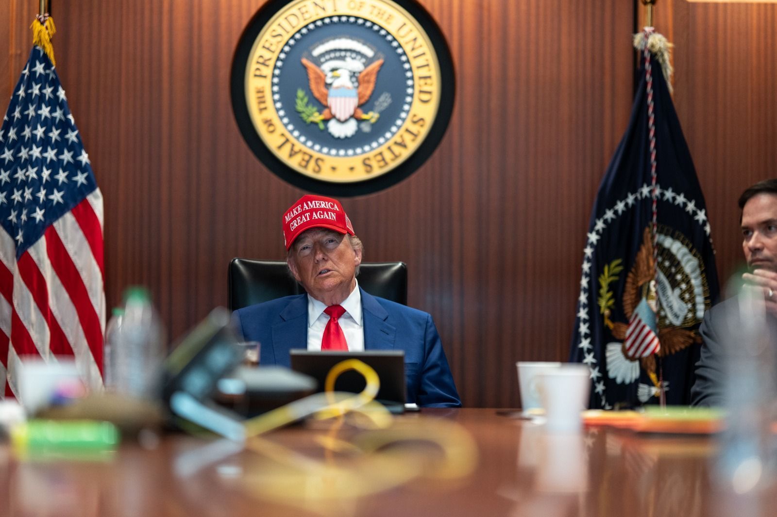 leia-na-integra-o-discurso-de-trump,-apos-os-ataques-contra-o-ira