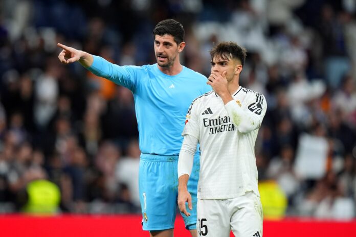 courtois-critica-companheiro-de-real-apos-expulsao:-“duas-vezes”