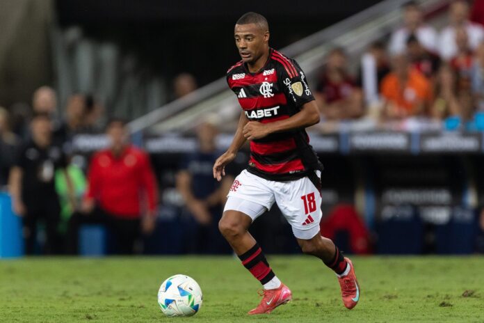 de-la-cruz-volta-a-sentir-lesao-e-desfalca-flamengo-no-mundial