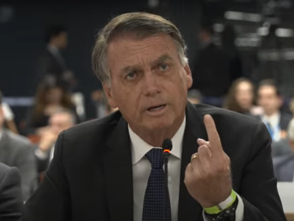 jair-bolsonaro-segue-tratamento-em-casa-apos-ser-diagnosticado-com-pneumonia-viral