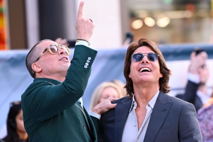 brad-pitt-e-tom-cruise-se-reunem-em-tapete-vermelho-de-“f1”