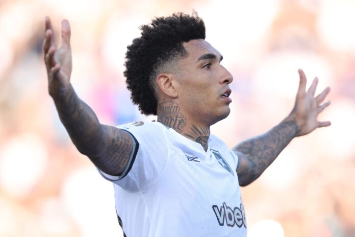 artilheiro-do-botafogo,-igor-jesus-comemora-classificacao-no-mundial