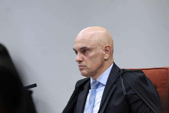 moraes-autoriza-defesas-de-reus-a-acompanharem-acareacoes