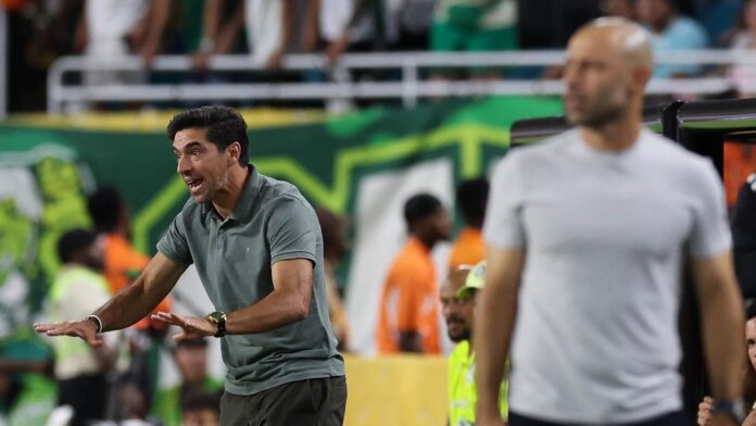 abel-admite-erro,-mas-elogia-grupo-do-palmeiras:-“alma-muito-grande”