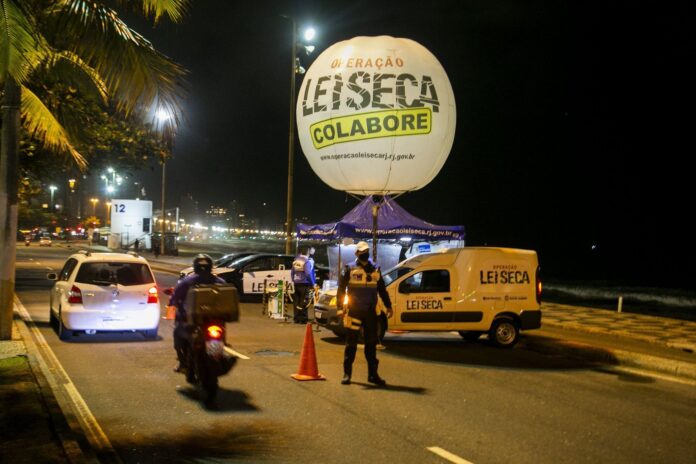 lei-seca-completa-17-anos-de-combate-ao-consumo-de-alcool-na-direcao