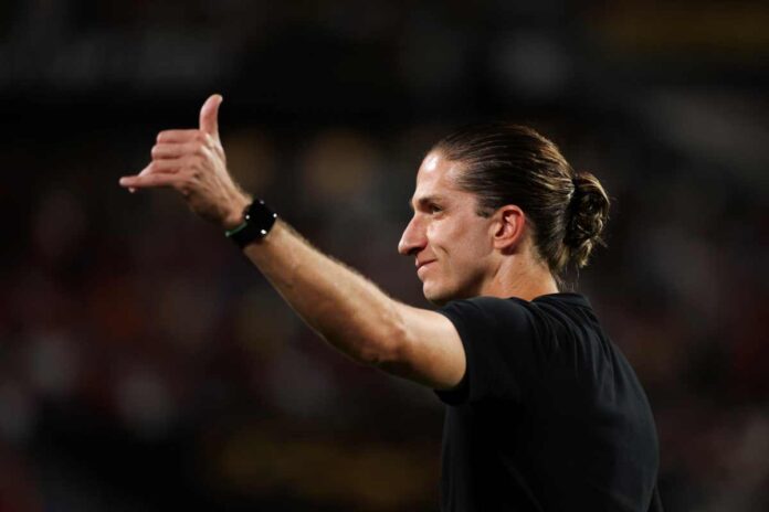 torcida-de-clube-espanhol-pede-filipe-luis-como-treinador;-entenda