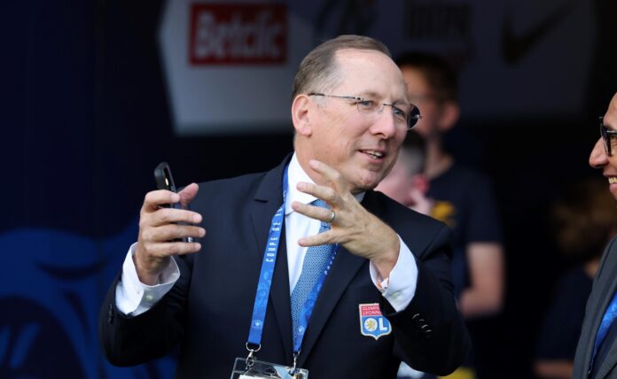 idolo-do-lyon-dispara-contra-textor:-“vai-fazer-o-mesmo-com-botafogo”
