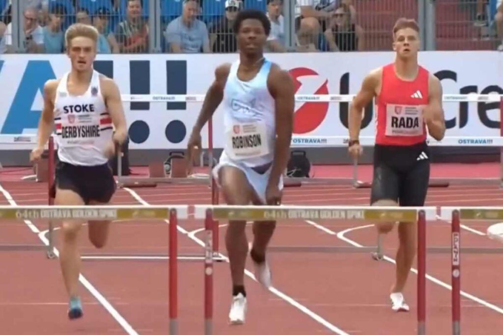 video:-atleta-deixa-penis-escapar-do-short-durante-prova-de-atletismo