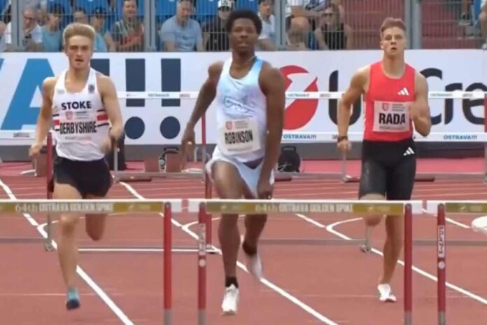 video:-atleta-deixa-penis-escapar-do-short-durante-prova-de-atletismo