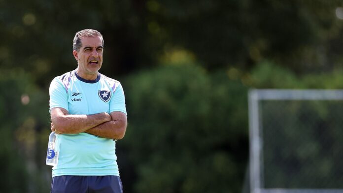 escalacao-do-botafogo:-paiva-mantem-misterio-para-jogo-com-o-palmeiras