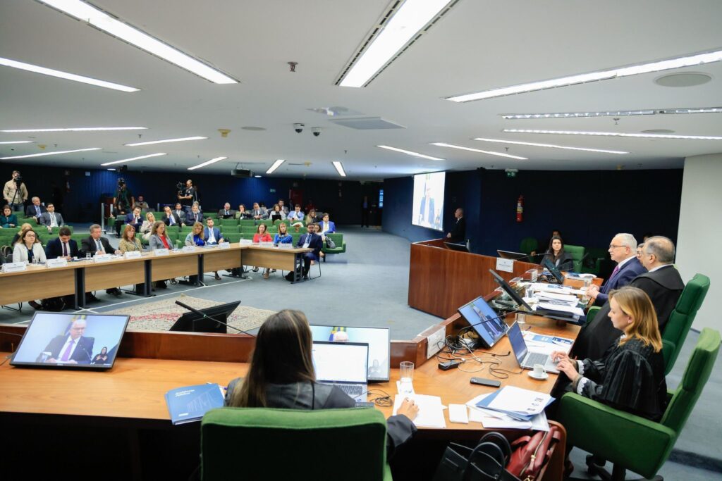 falta-de-transparencia-de-emendas-e-criticada-durante-audiencia-no-stf