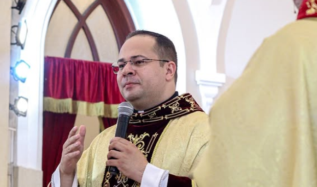 padre-rebate-oracao-contra-o-palmeiras:-“deus-nao-vai-atender-essa-prece”