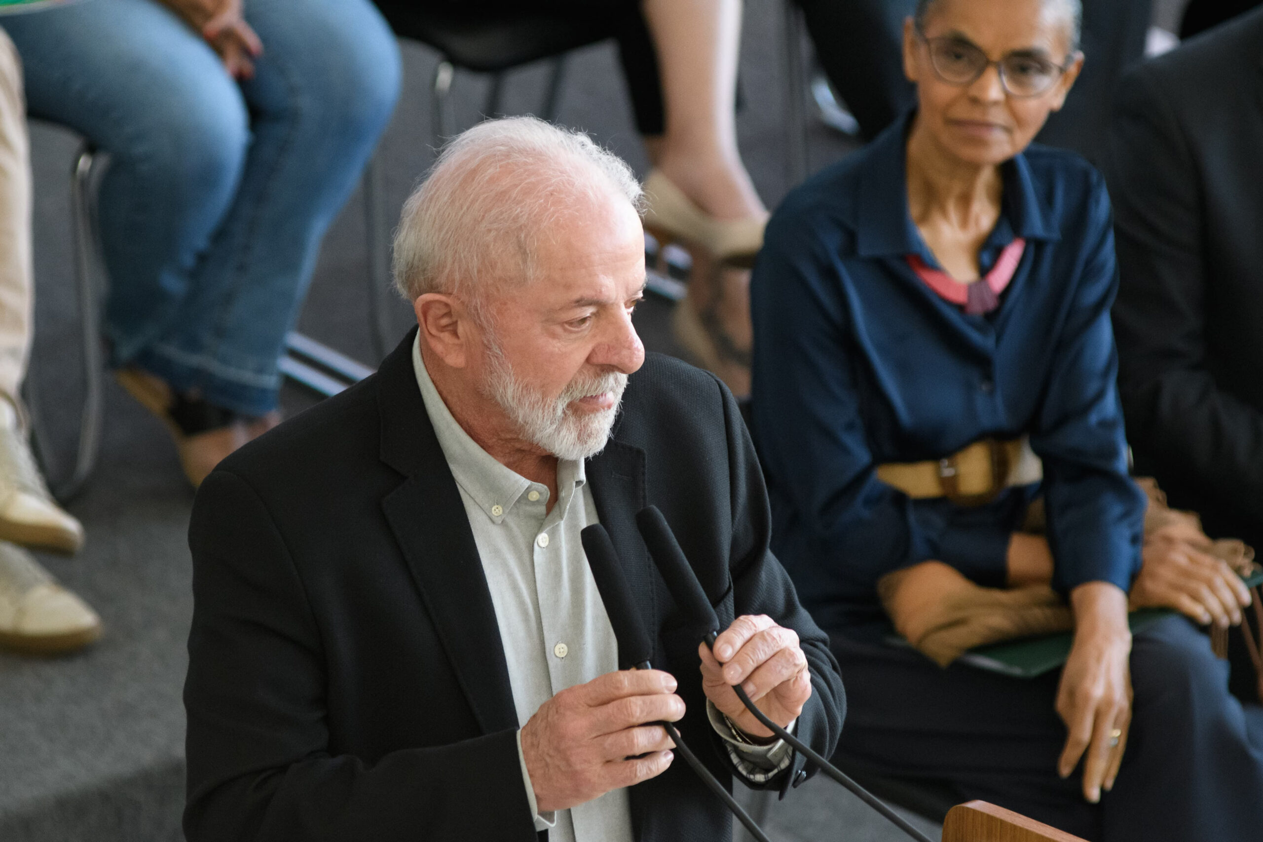 lula-critica-juros-e-diz-que-galipolo-“esta-comendo-prato-que-recebeu”