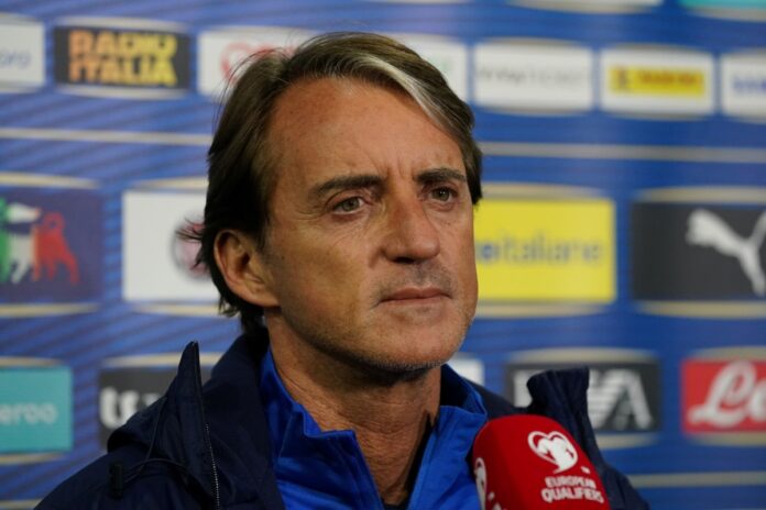 tecnico-campeao-da-euro-manda-mensagem-enigmatica-a-time-brasileiro