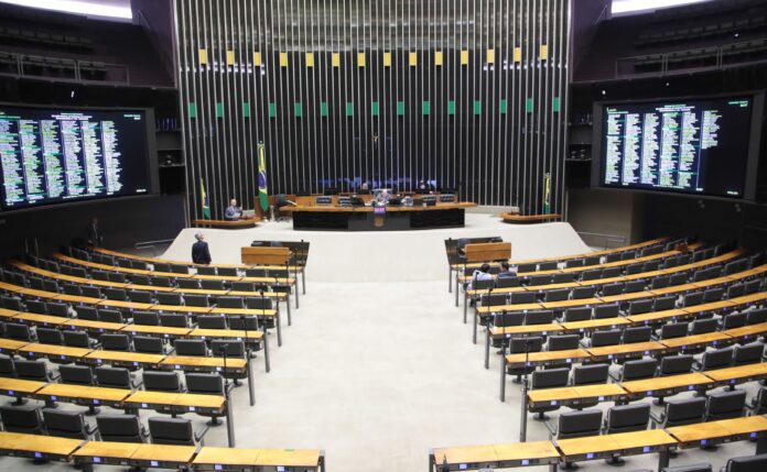 camara-quer-se-antecipar-a-governo-em-projeto-para-rever-incentivos-fiscais