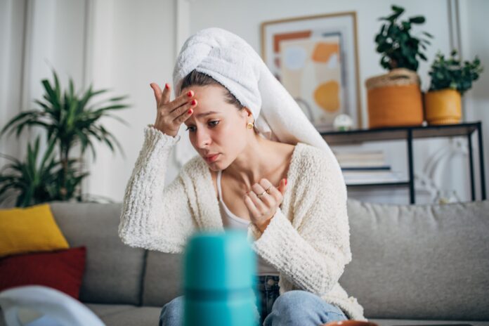 pele-e-labios-descascando-no-frio?-veja-6-cuidados-para-evitar-ressecamento