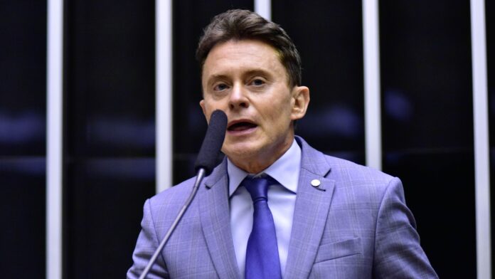 cgu-e-mpf-apuram-envio-de-emendas-para-recapear-ruas-de-onde-mora-deputado
