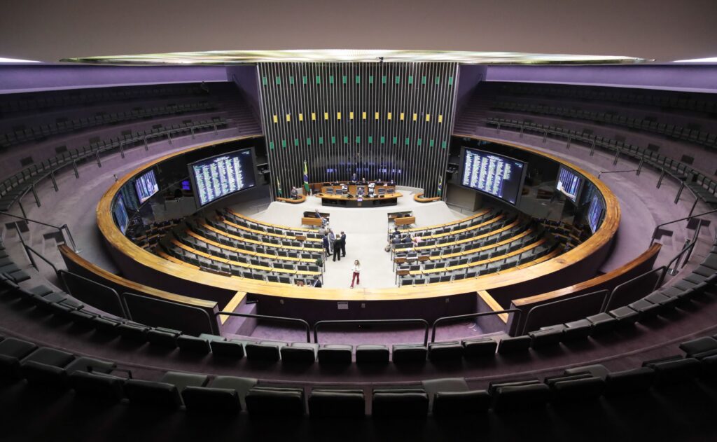 governistas-veem-pontape-em-projeto-para-avancar-na-revisao-de-isencoes