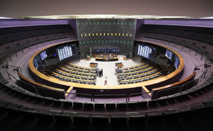 governistas-veem-pontape-em-projeto-para-avancar-na-revisao-de-isencoes