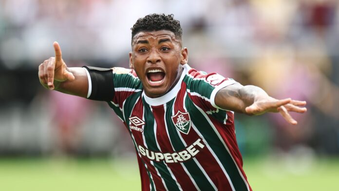 heroi-do-fluminense-contra-o-al-hilal,-hercules-e-eleito-melhor-em-campo