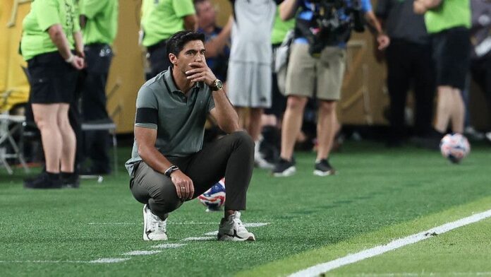 abel-ferreira-fala-em-“sorte”-do-chelsea-para-eliminar-palmeiras-do-mundial