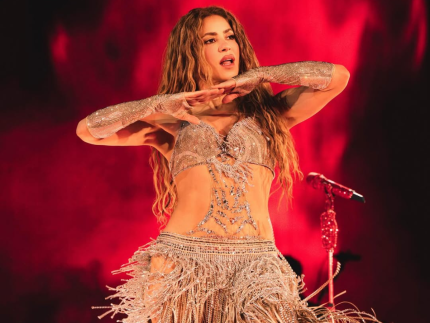 shakira-doa-parte-do-valor-arrecadado-em-show-para-vitimas-das-enchentes-no-texas