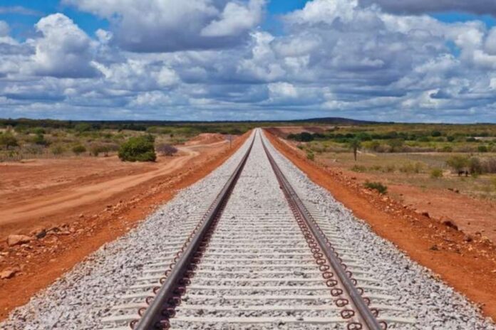 brasil-e-china-assinam-acordo-para-ferrovia-entre-acre-e-peru