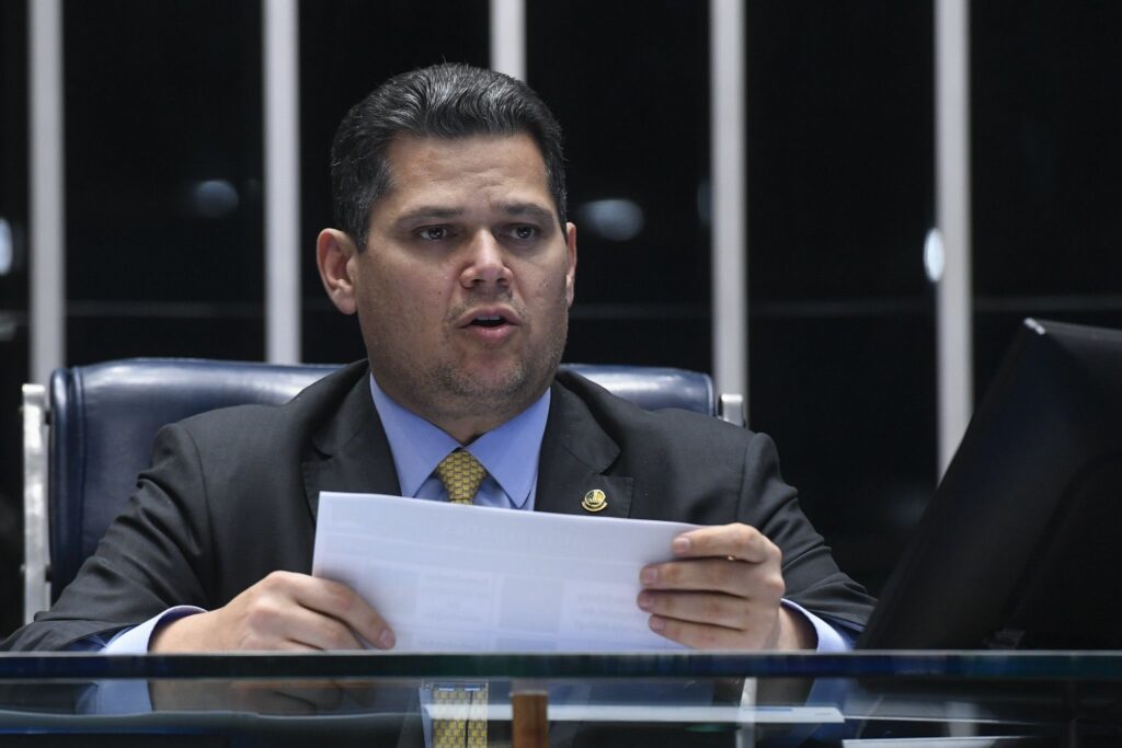 alcolumbre-retira-legalizacao-de-cassinos-da-pauta-e-alega-falta-de-quorum