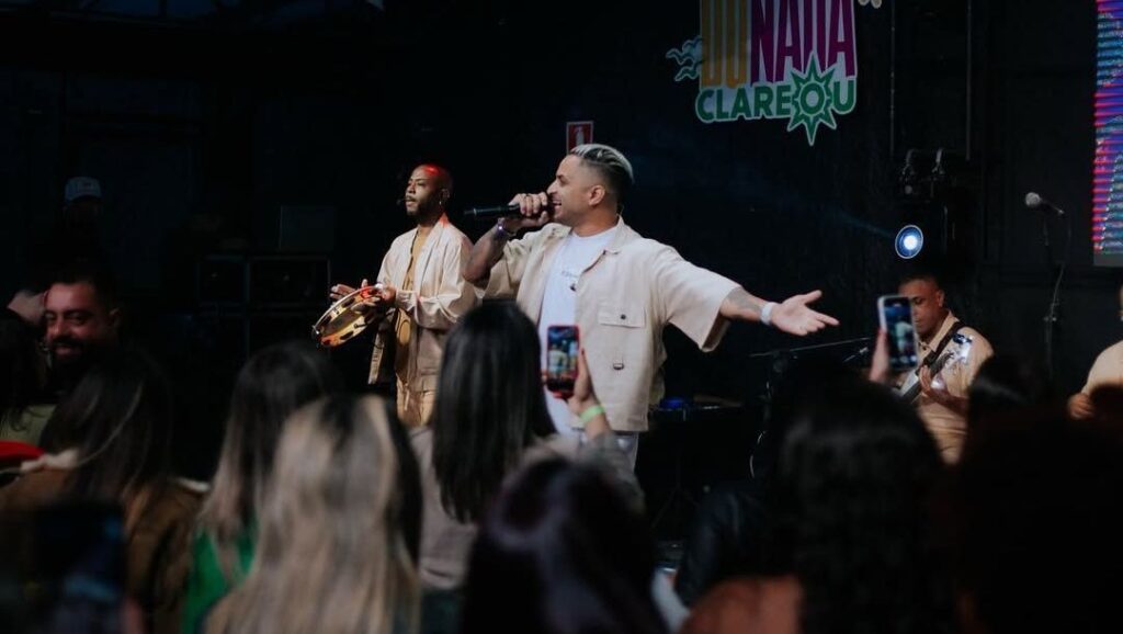 conheca-o-grupo-clareou,-que-ameaca-processar-ivete-sangalo-por-turne
