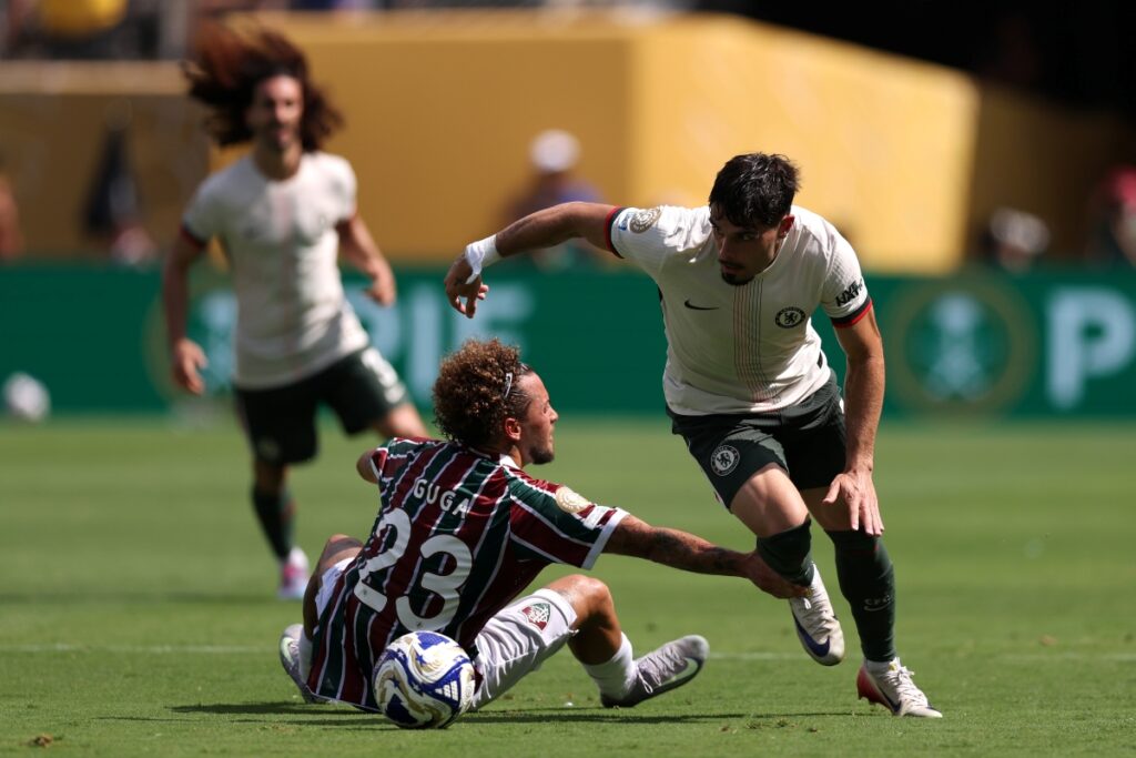 drible-de-pedro-neto-em-guga-viraliza-nas-redes-sociais:-assista