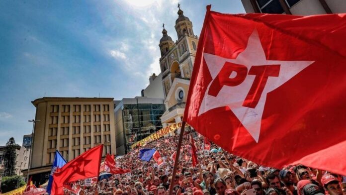 pt-prepara-novos-videos-com-ia-e-mira-bolsonaro-apos-tarifaco-de-trump