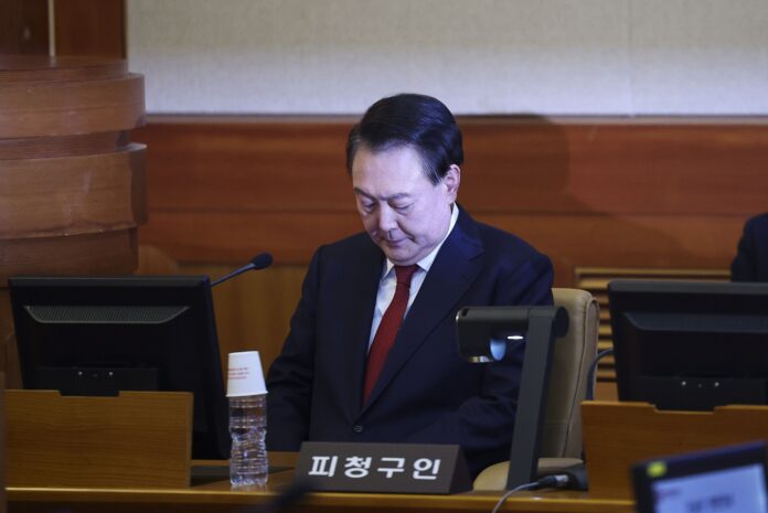 ex-presidente-da-coreia-do-sul-e-preso-novamente-por-decreto-de-lei-marcial