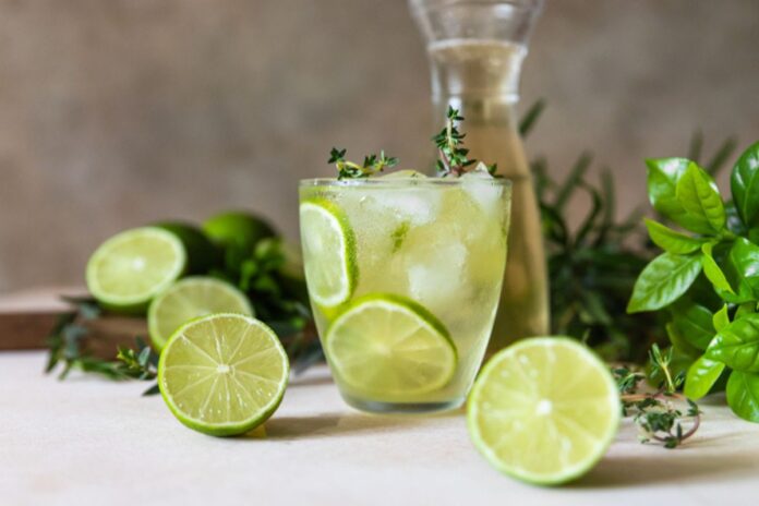 por-que-nutris-recomendam-iniciar-o-dia-com-suco-de-fruta-popular