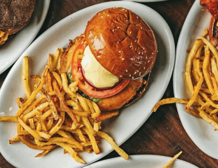 tarifa-de-trump-sobre-o-brasil-pode-aumentar-preco-do-hamburguer-nos-eua
