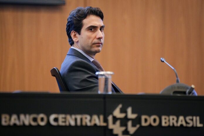 galipolo-se-explica-por-inflacao-fora-da-meta-e-preve-reducao-em-2026