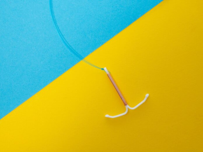 diu-hormonal-passa-a-ser-valido-por-8-anos-para-contracepcao;-saiba-mais