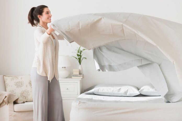 com-que-frequencia-devo-lavar-a-roupa-de-cama?-especialista-explica